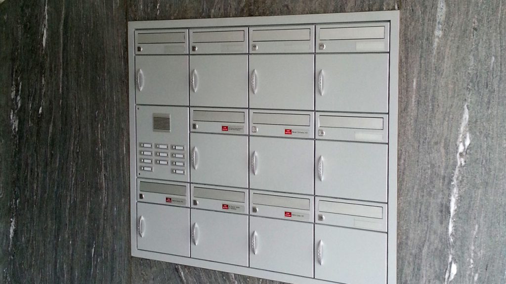 11er briefkasten wandeinbau mit sonnerie