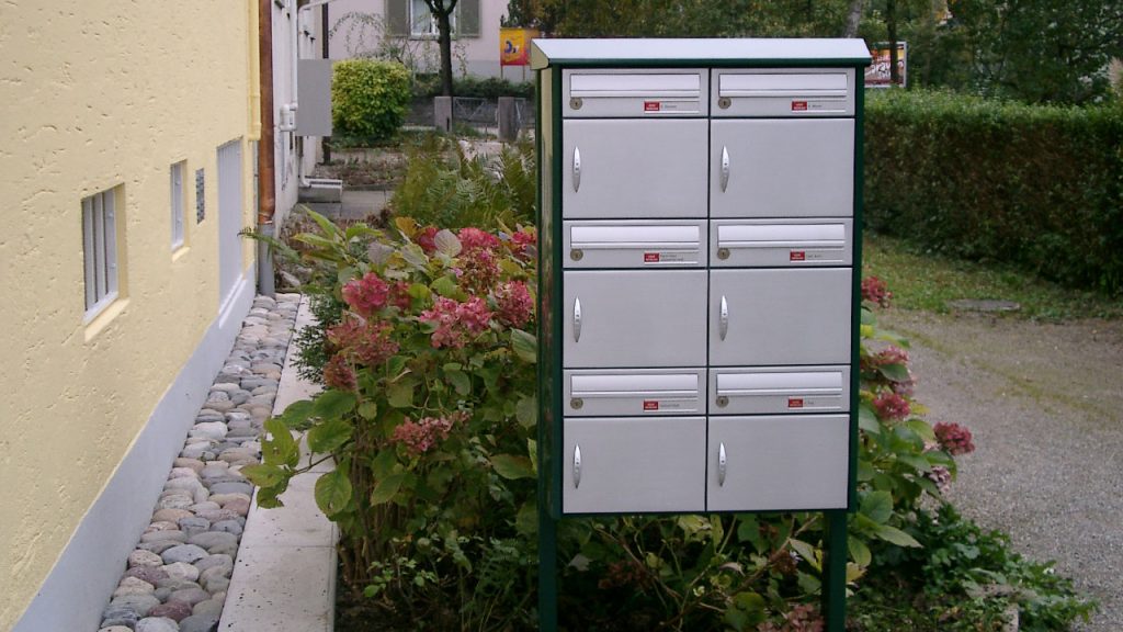 6er briefkastenanlage freistehend in grün